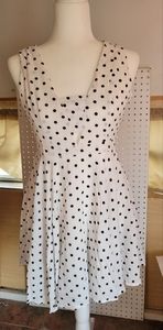 36 point 5 white black polka dot sleeveless dress size M